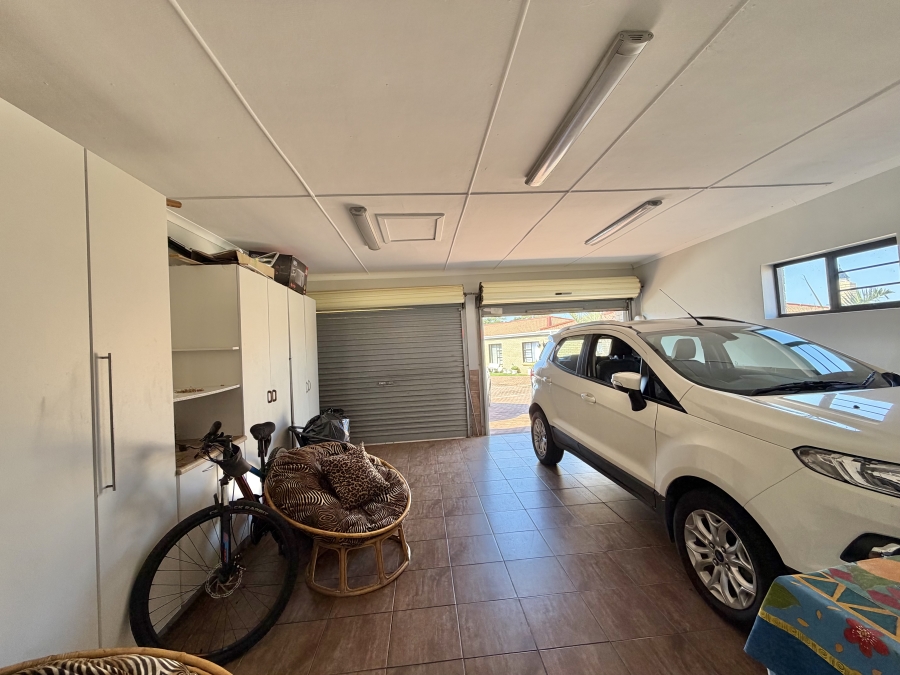 3 Bedroom Property for Sale in Jeffreys Bay Central Eastern Cape